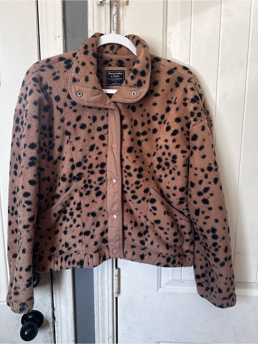 ABERCROMBIE & FITCH Leopard Print Sherpa Fleece Snap Button Jacket Size S